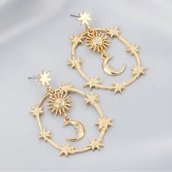 Gold Moon and Star Dangle Earrings - Picture 4 of 6